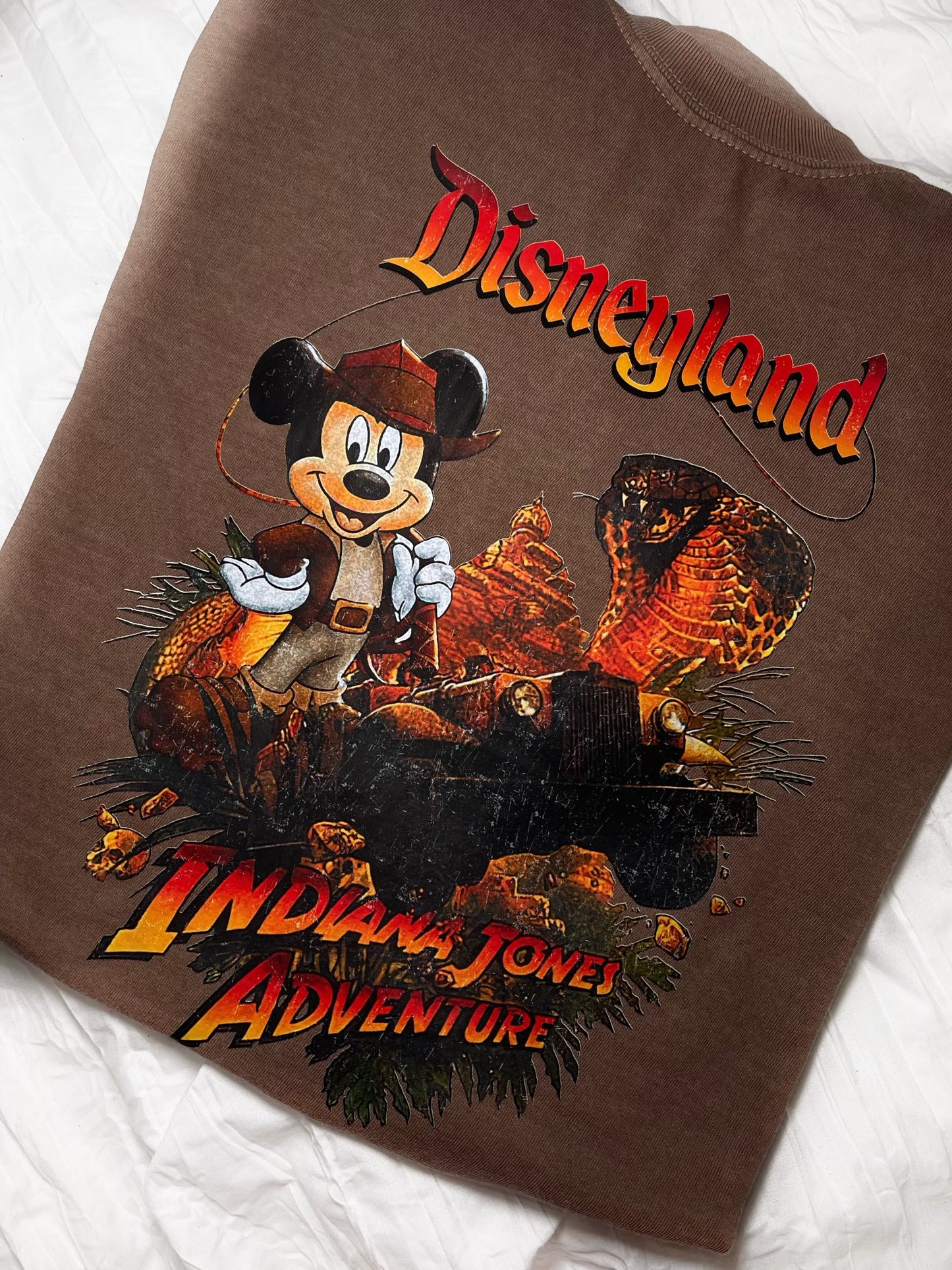 Indiana Jones crewneck shirt